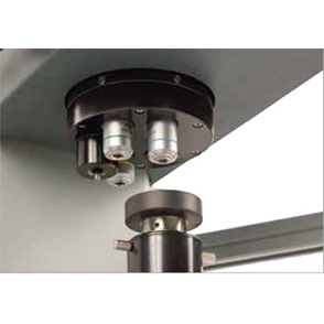 维氏硬度计图片