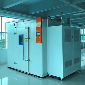 步入式恒温恒湿老化房图片
