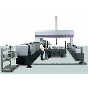 高精度三坐标测量机图片